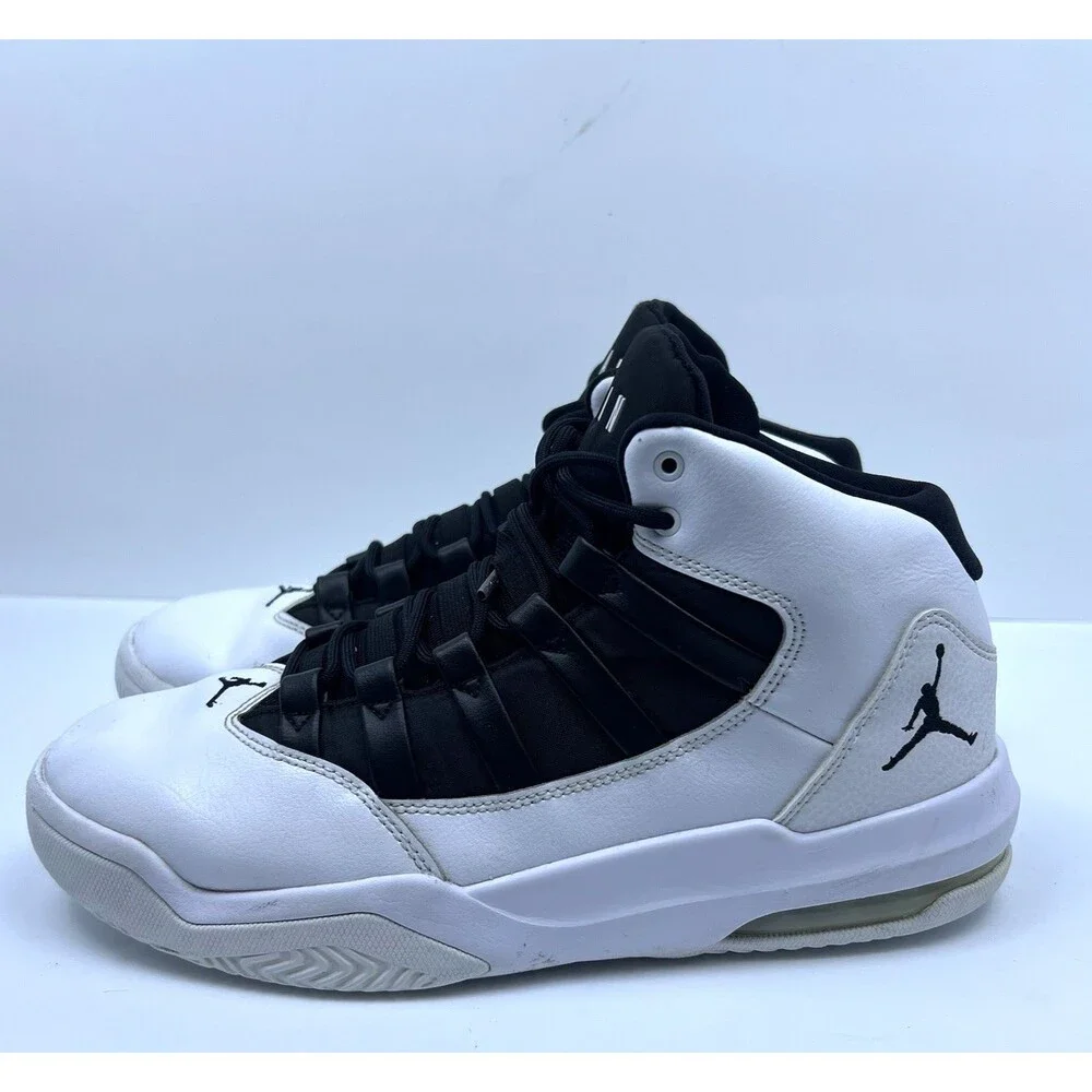 Air Jordan Max Aura White Black Basketball Shoes Sneakers Lace Up US Mens Size 9